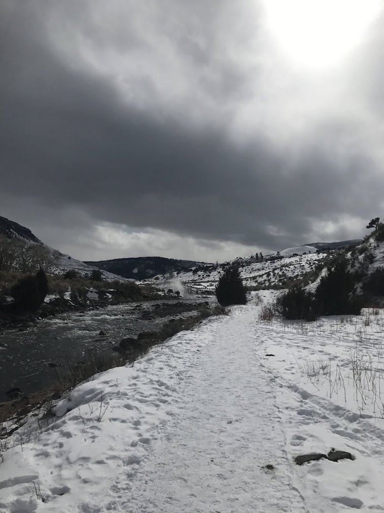Walk to Boiling River
